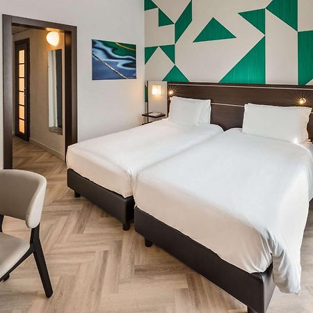 Mercure Napoli Centro Angioino Eksteriør billede