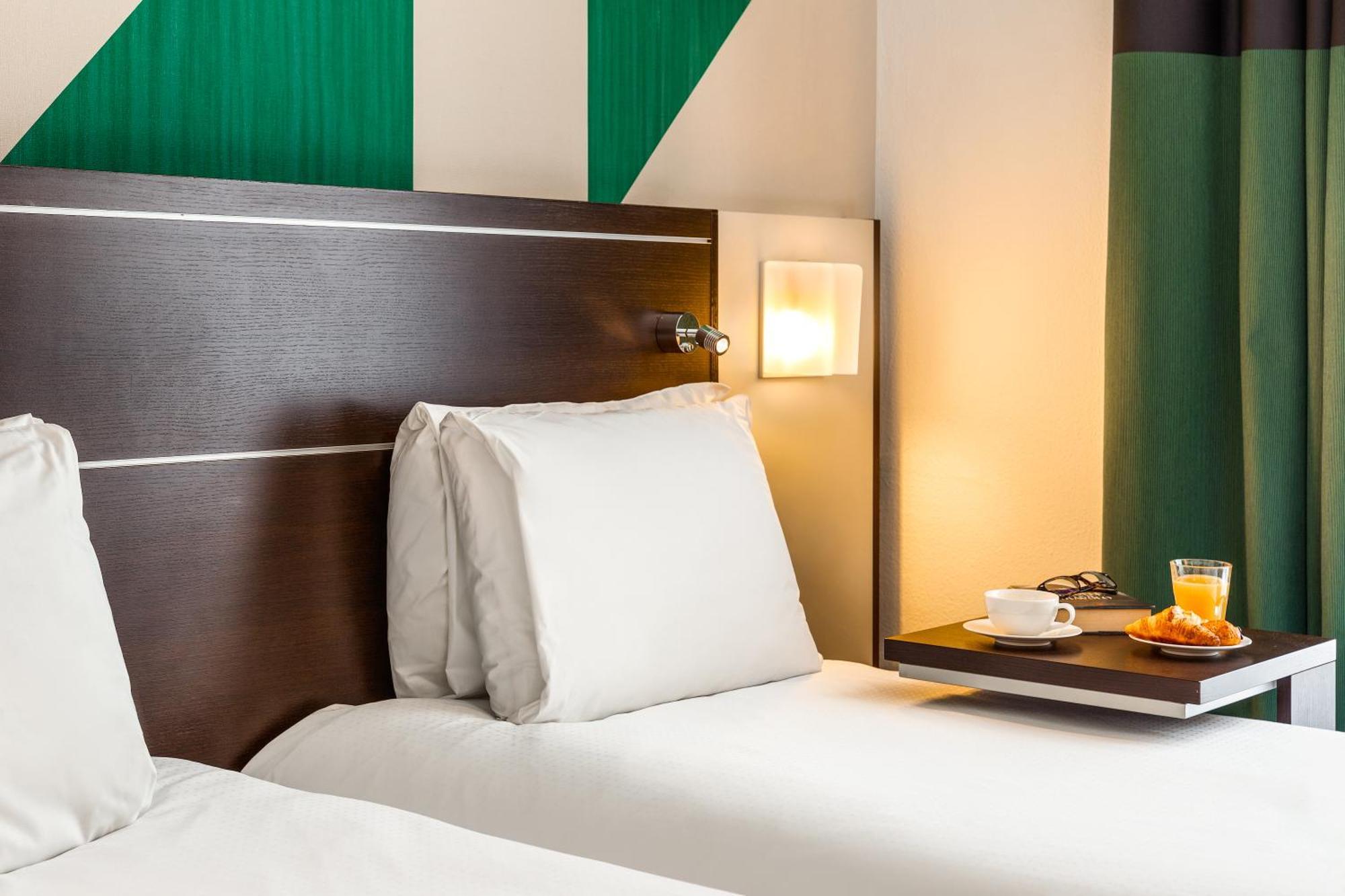 Mercure Napoli Centro Angioino Eksteriør billede