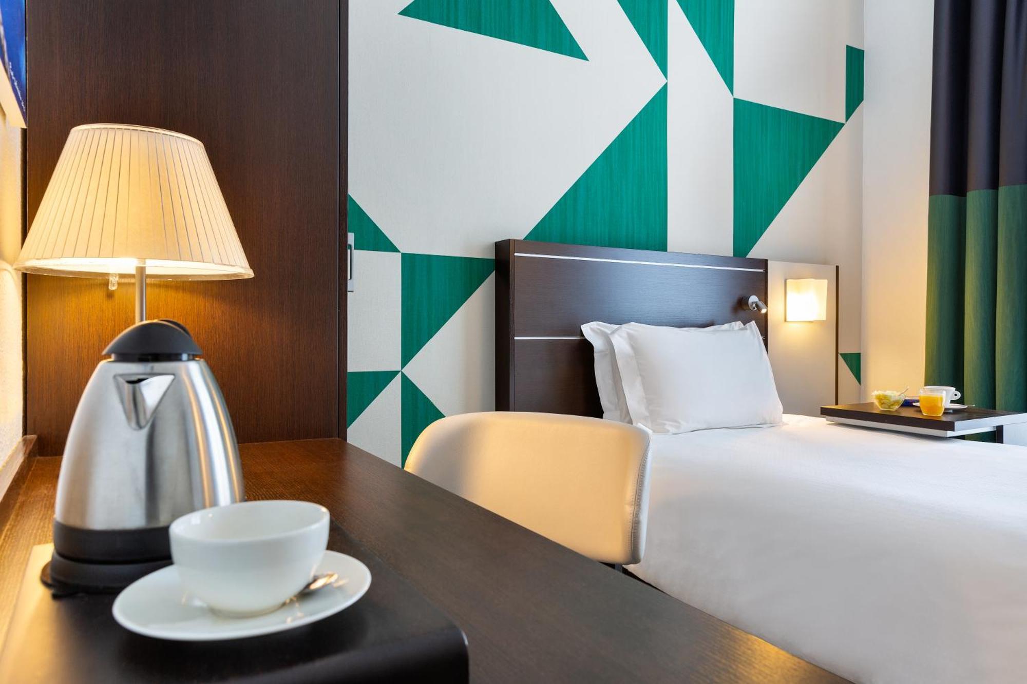 Mercure Napoli Centro Angioino Eksteriør billede