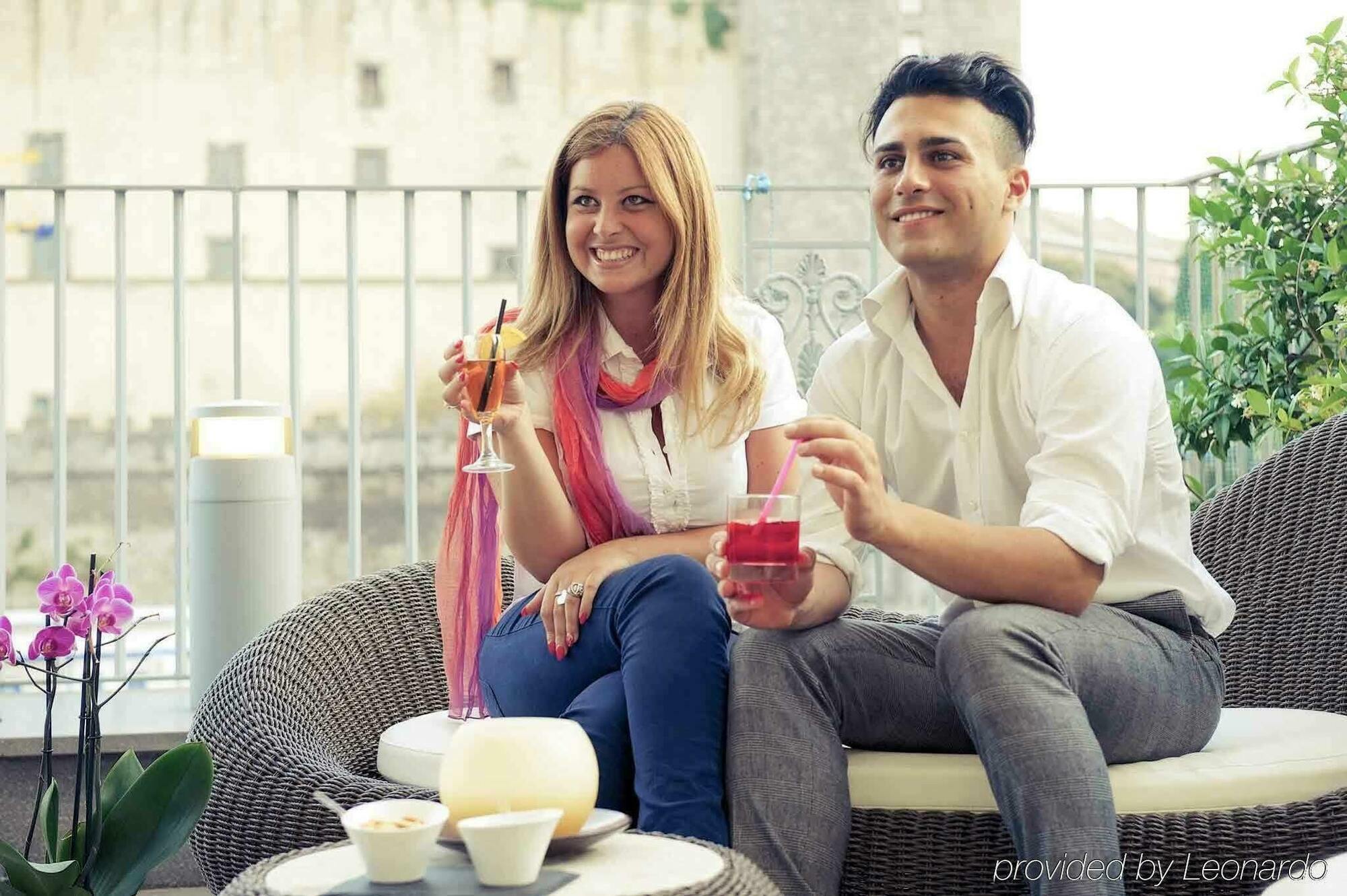 Mercure Napoli Centro Angioino Eksteriør billede